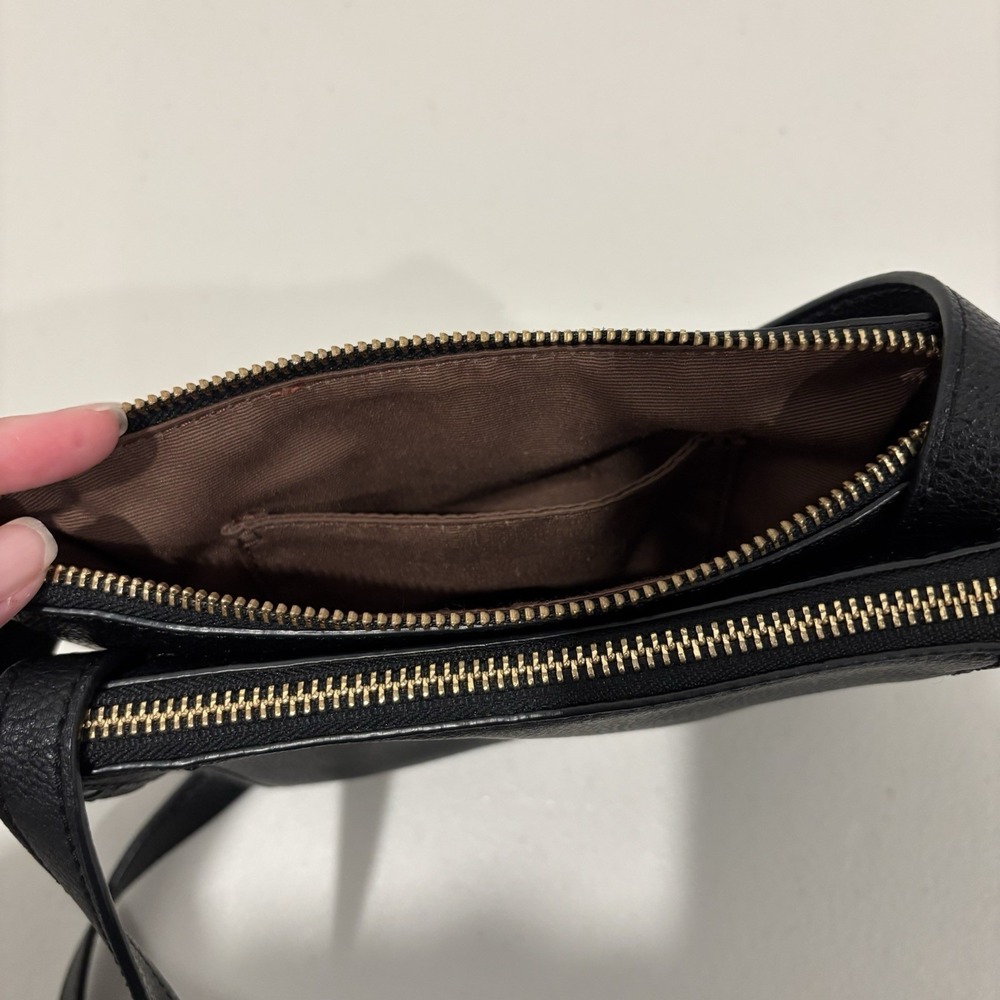 Lauren Ralph Lauren Black Pebbled Leather Crossbody Double Zipper Purse - Picture 7 of 10